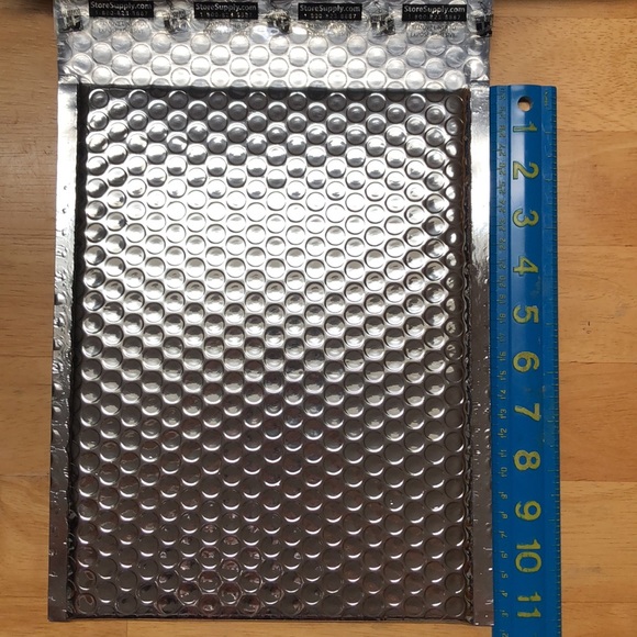 8” X 10” 12 Pack Silver Sealable Padded Mailer ~Outer Size is: 9” X 11.5” - Picture 2 of 3